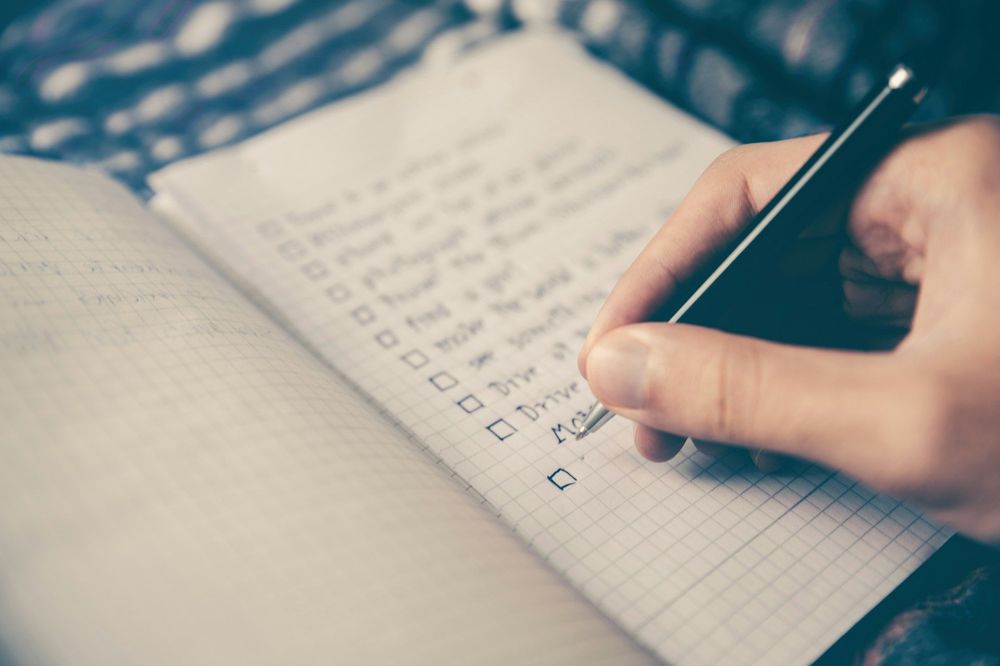 Why Your Prospect List is Lying to You: The B2B Data vs B2B Intelligence Divide